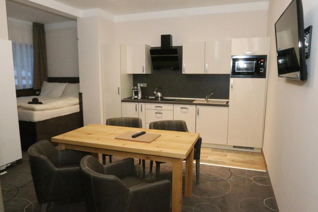 אברטאמי Apartment Hotel Orion מראה חיצוני תמונה
