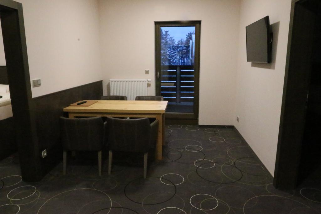 אברטאמי Apartment Hotel Orion מראה חיצוני תמונה
