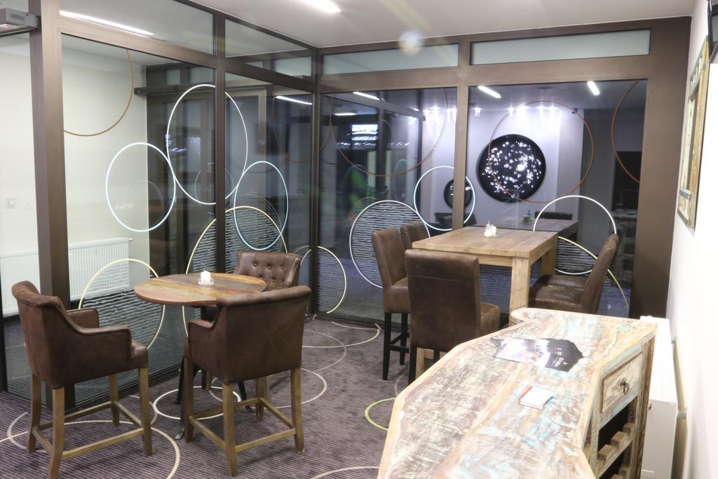 אברטאמי Apartment Hotel Orion מראה חיצוני תמונה