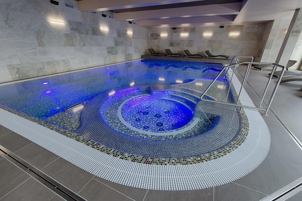 אברטאמי Apartment Hotel Orion מראה חיצוני תמונה